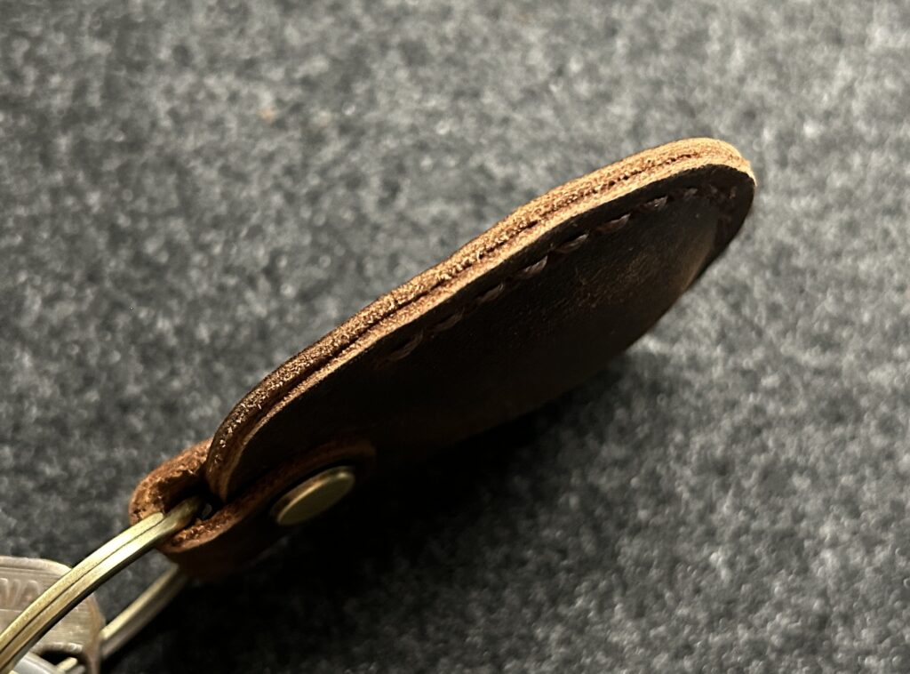 キーホルダーに入れたAirTag
